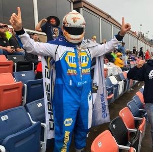 Meet your Posher, Clinton